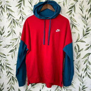 Vintage Nike hooded long sleeve shirt. Size M. Red/White/Blue.